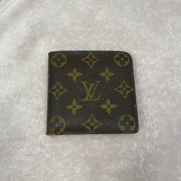 Louis Vuitton Handbags - Copy LV Mono Bilford Wallet EUC